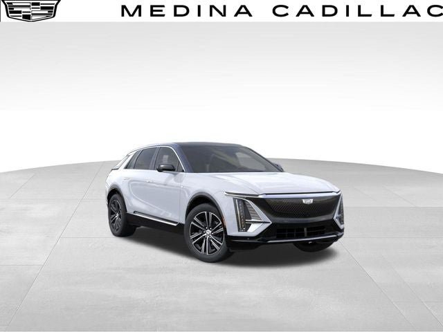 New 2027 Cadillac Lyriq Luxury w/ LPO, Floor Liner Package