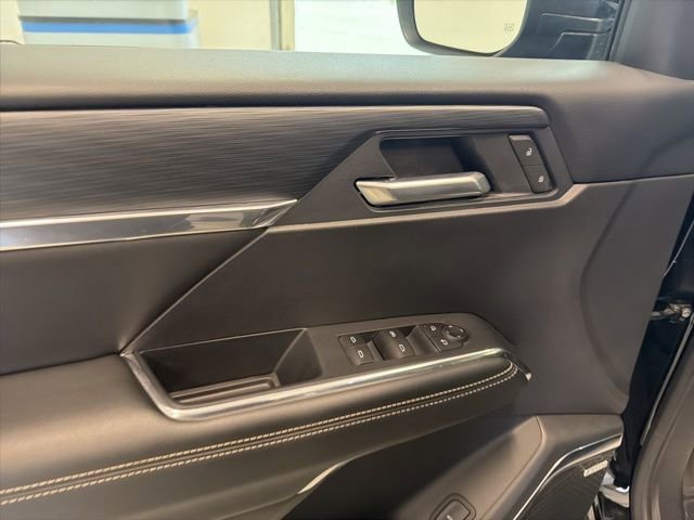 Used 2025 GMC Acadia Elevation w/ Elevation Premium Package AWD/4WD image 23