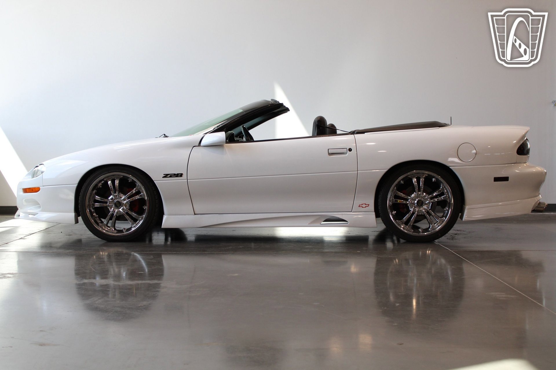 Used 2000 Chevrolet Camaro Z28 image 24