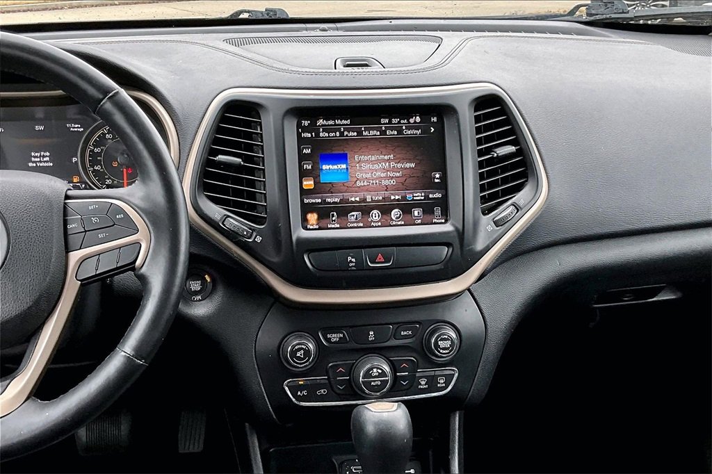 Used 2018 Jeep Cherokee Limited image 6