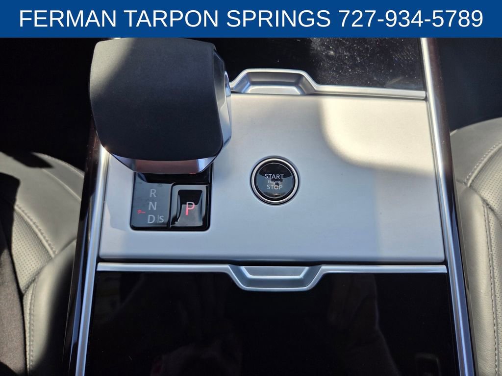 Used 2024 Land Rover Range Rover SE AWD/4WD image 24