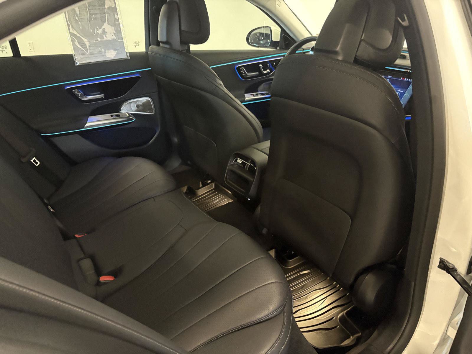 Used 2025 Mercedes-Benz E 350 4MATIC Sedan image 43