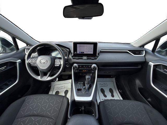 Used 2024 Toyota RAV4 XLE image 29
