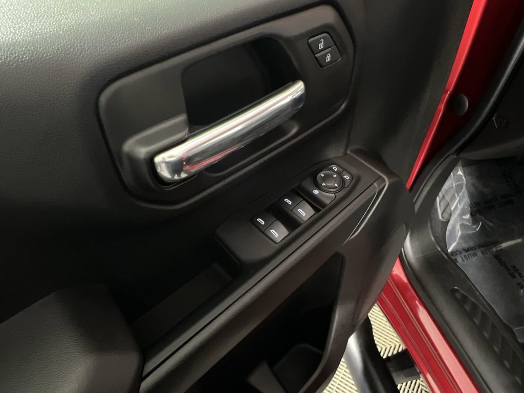 Certified 2022 Chevrolet Silverado 1500 Custom w/ LPO, Dark Essentials Package AWD/4WD image 21