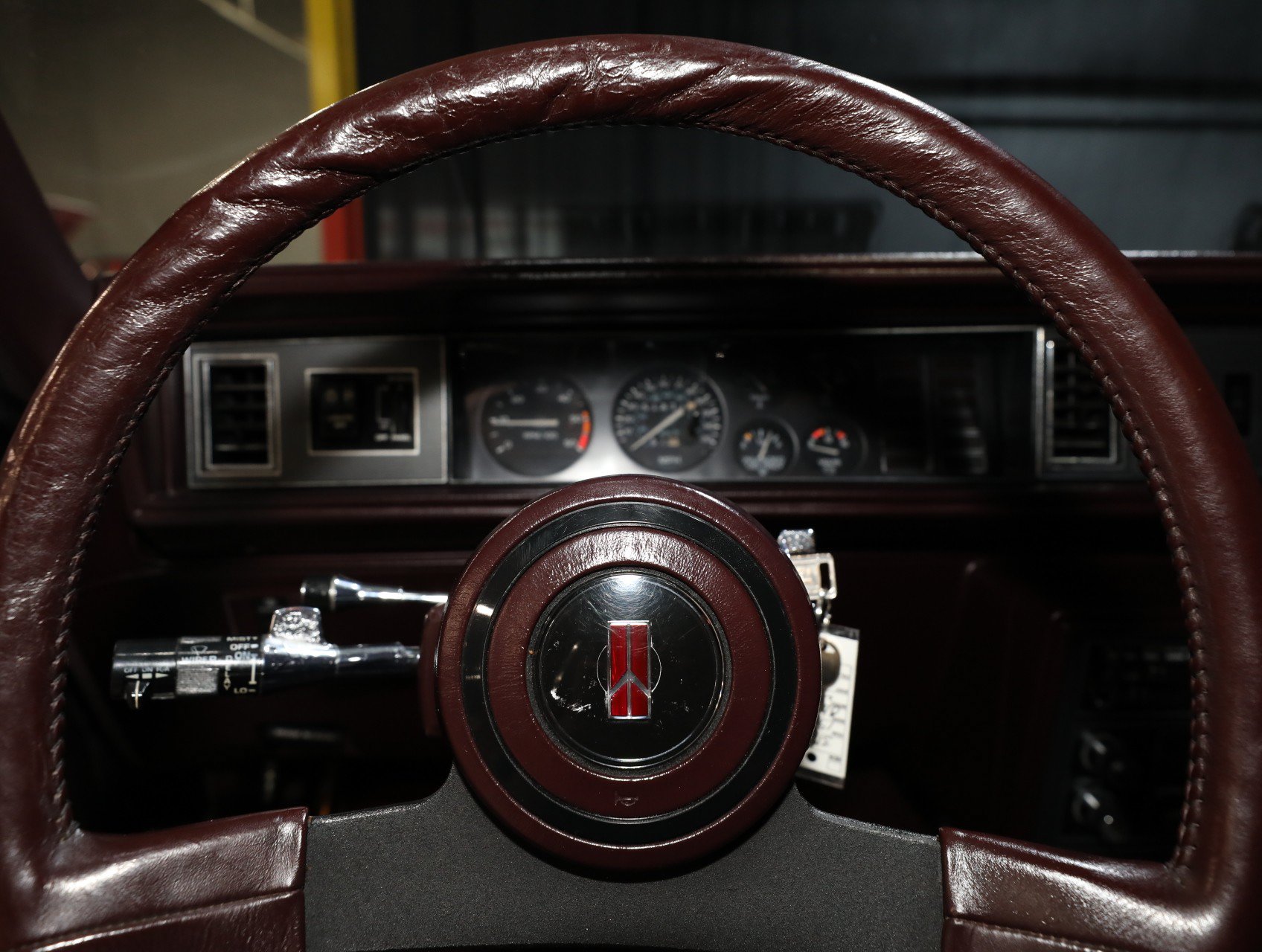 Used 1987 Oldsmobile Cutlass Supreme Salon RWD image 58