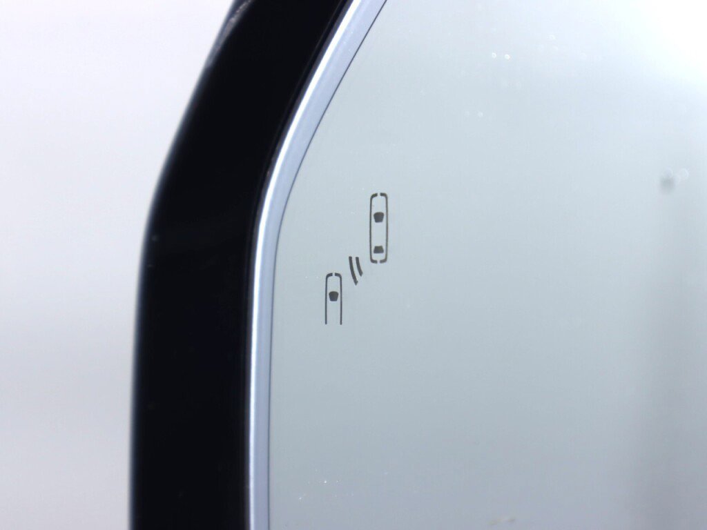 Used 2022 Rivian R1T Launch Edition image 26