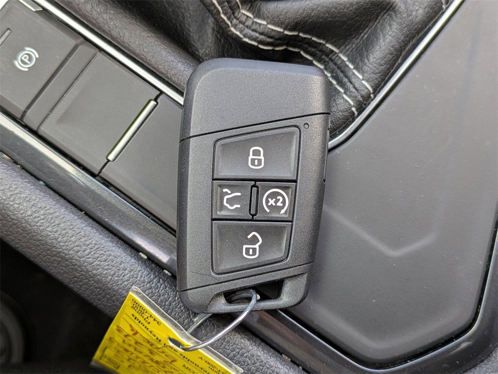 Used 2022 Volkswagen Tiguan SE image 30