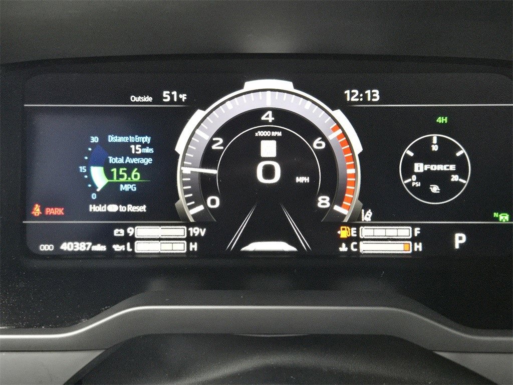 Used 2022 Toyota Tundra Platinum w/ Advanced Package image 14