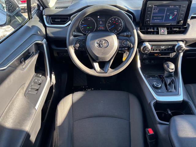 Used 2022 Toyota RAV4 LE image 18