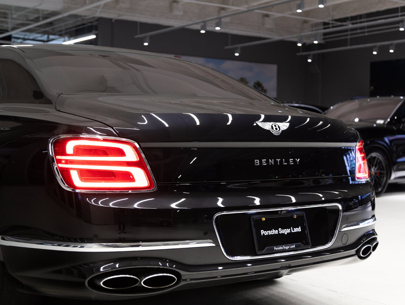Used 2022 Bentley Flying Spur V8 AWD/4WD image 36