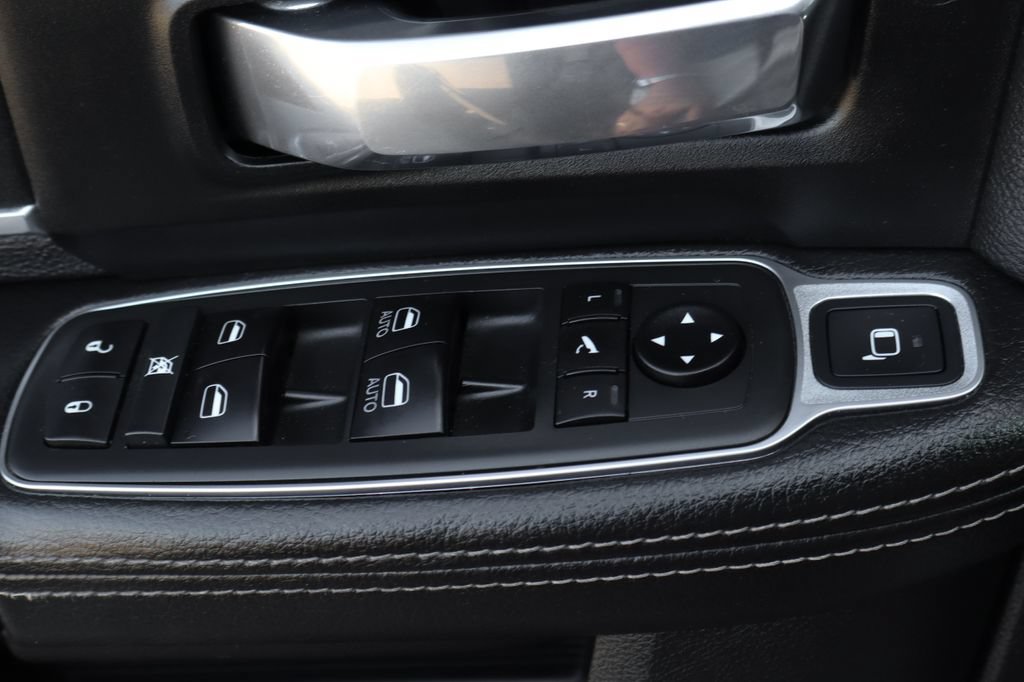 Used 2020 RAM 2500 Laramie w/ Night Edition AWD/4WD image 21