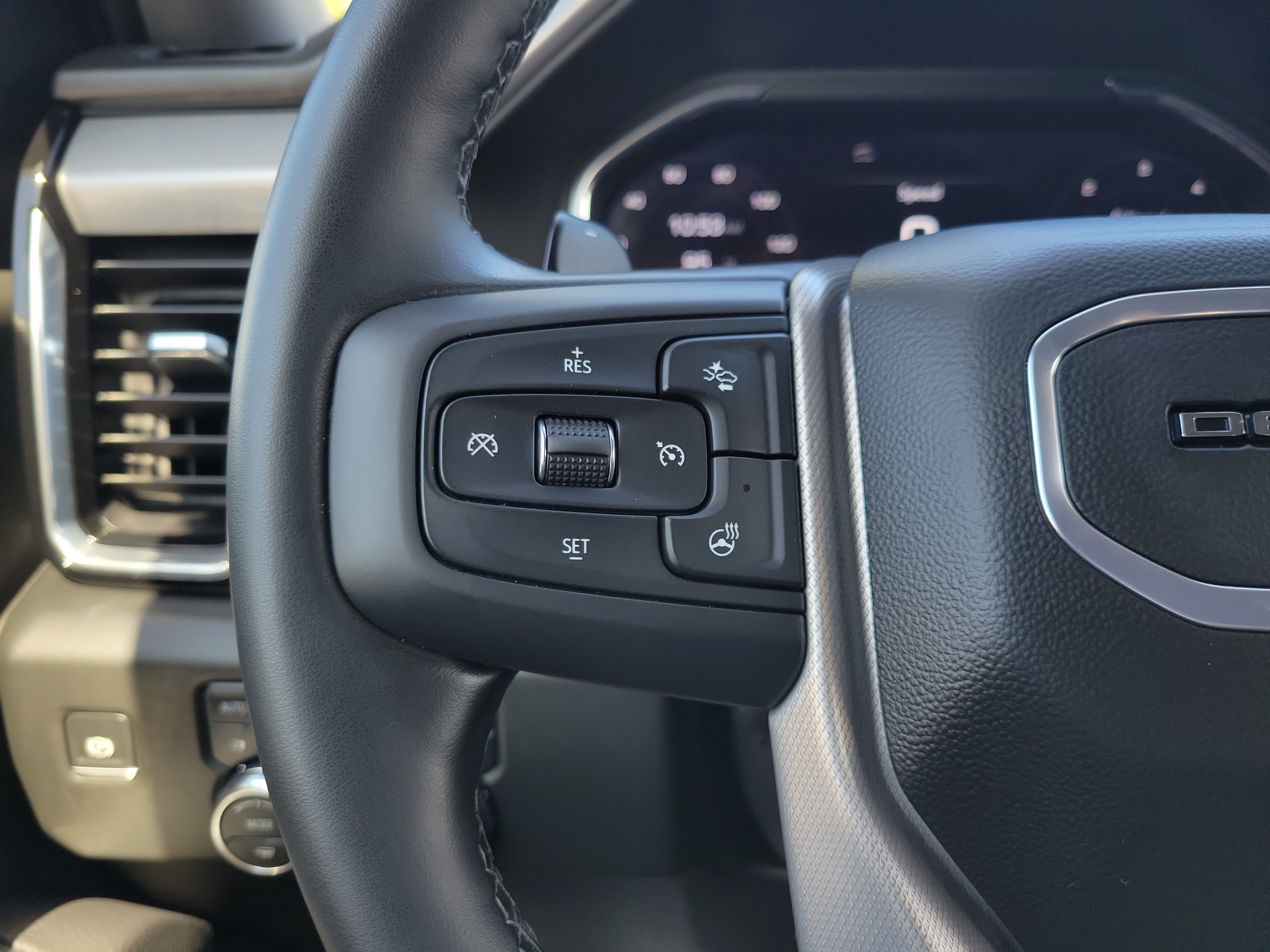 Certified 2025 GMC Sierra 1500 Denali w/ Denali Reserve Package AWD/4WD image 29