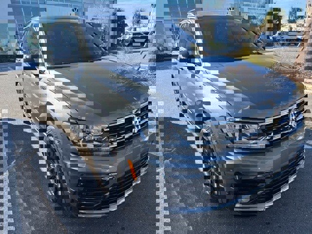 Certified 2021 Volkswagen Tiguan SE R-Line