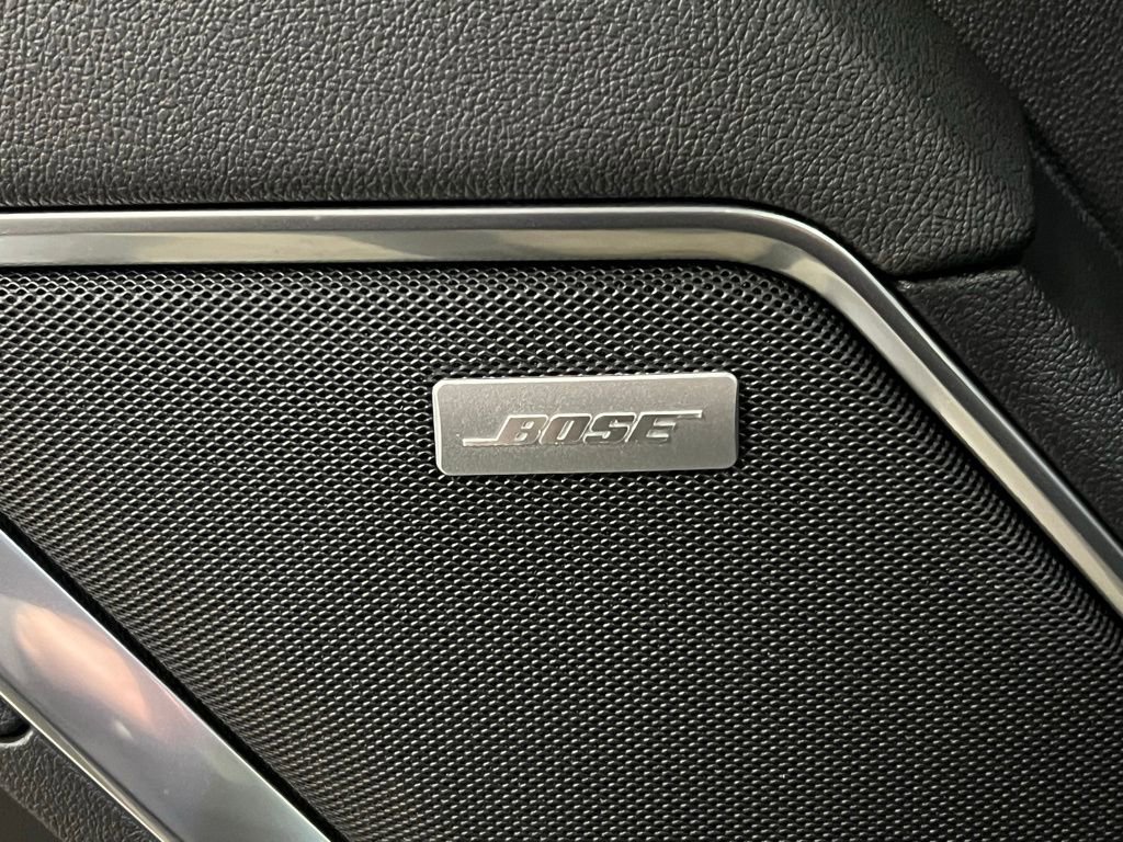 New 2026 GMC Sierra 1500 SLT w/ SLT Convenience Package image 19