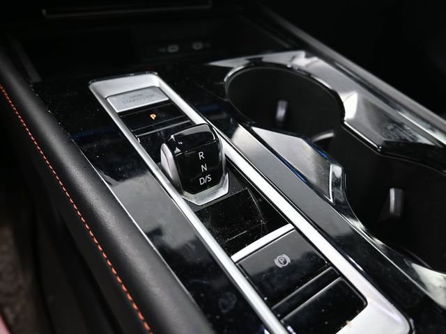 Used 2024 Volkswagen Atlas Peak Edition SEL image 25