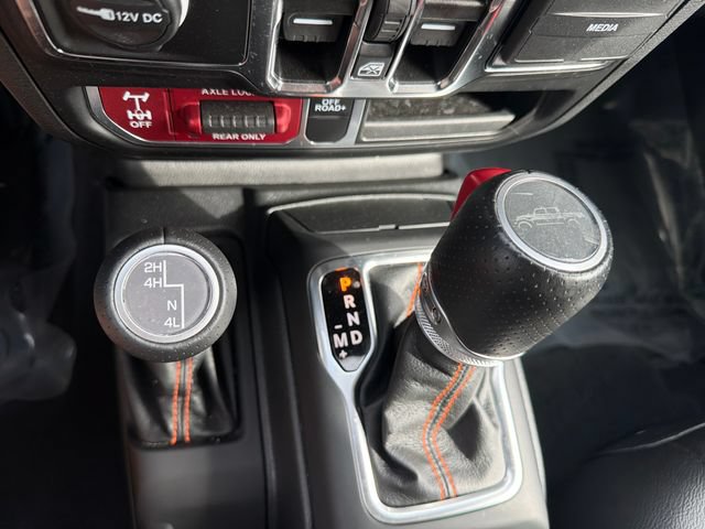 Used 2023 Jeep Gladiator Mojave w/ Cold Weather Group AWD/4WD image 25