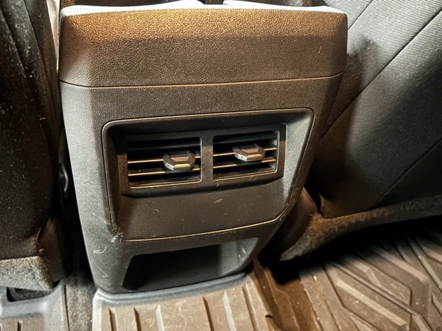 Used 2023 Chevrolet Colorado Trail Boss w/ Technology Package image 11