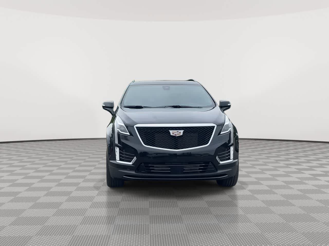 Used 2024 Cadillac XT5 Sportv w/ Technology Package AWD/4WD image 3