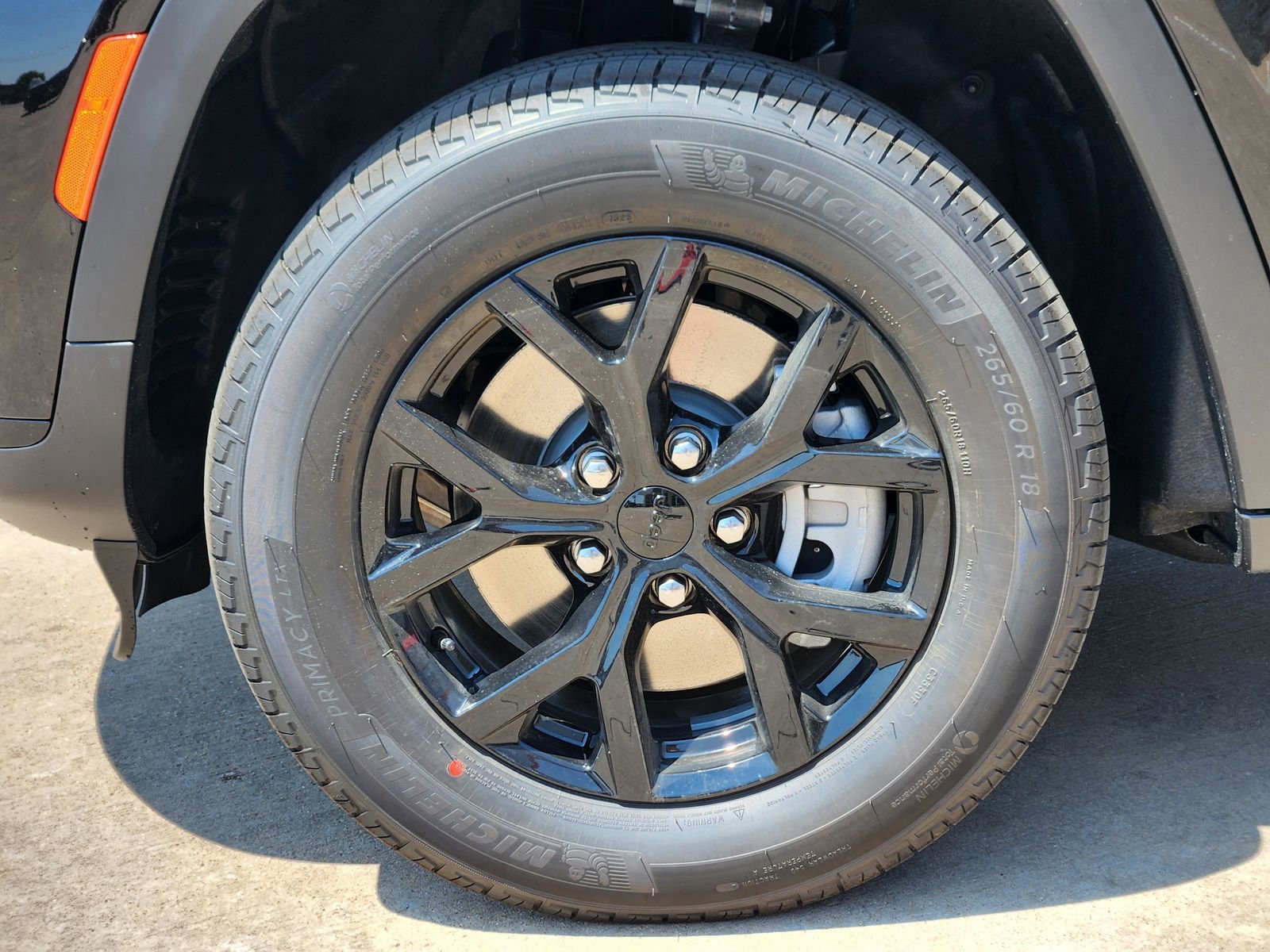 New 2025 Jeep Grand Cherokee L Altitude image 8