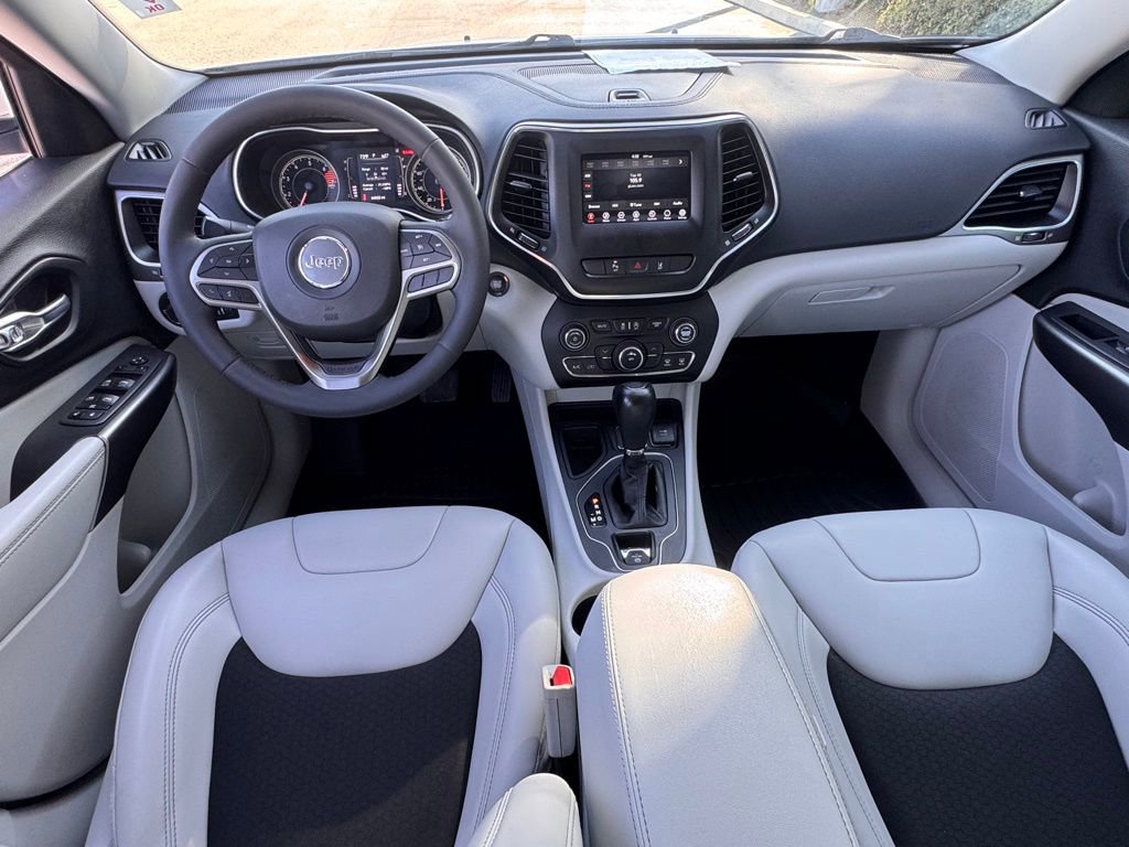 Used 2021 Jeep Cherokee Latitude Plus image 20