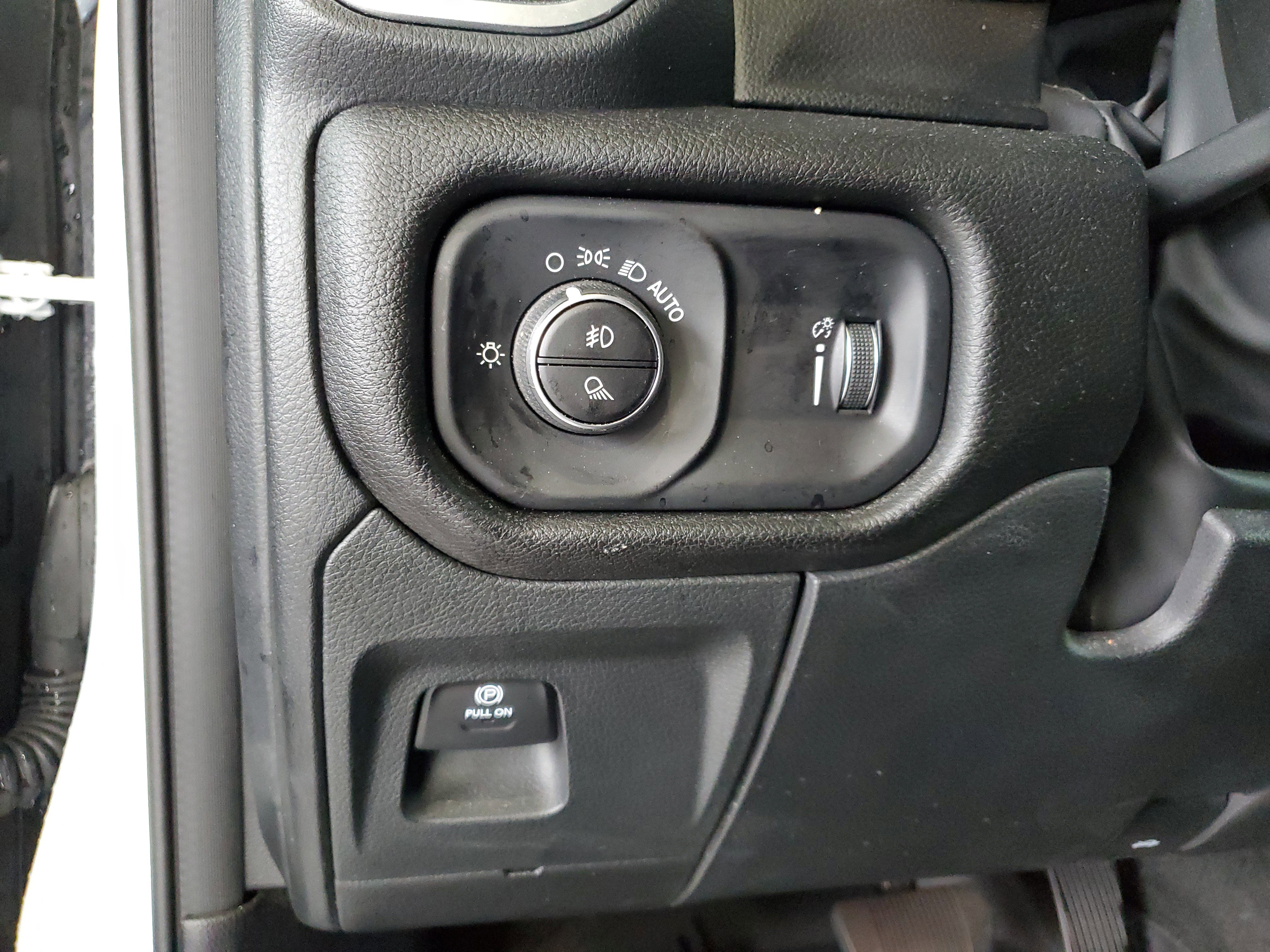Used 2024 RAM 1500 Big Horn RWD image 21