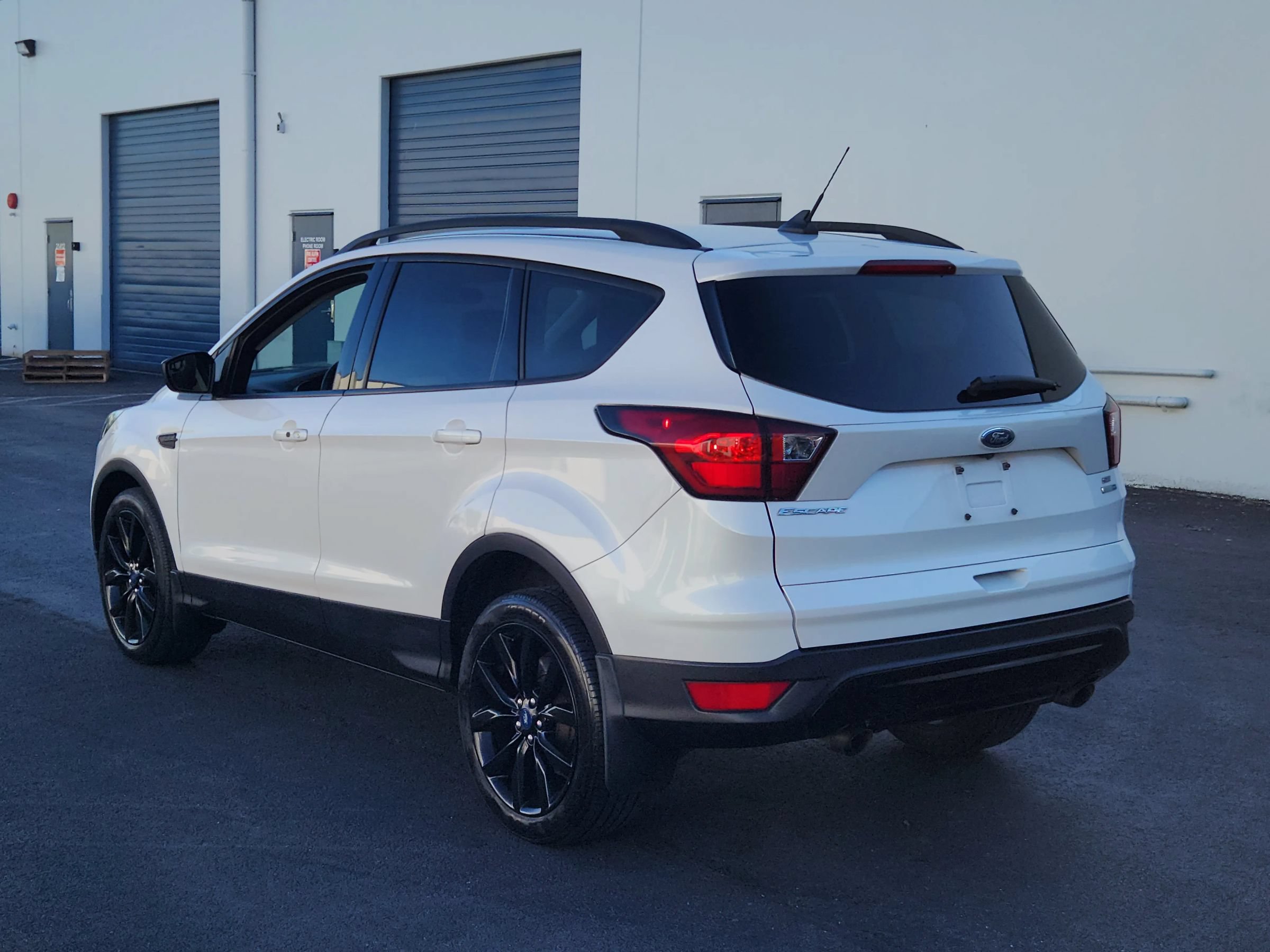 Used 2019 Ford Escape SE AWD/4WD image 3