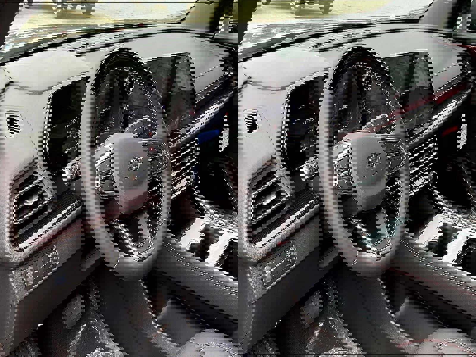 New 2026 Chevrolet Traverse Z71 w/ Enhanced Driving Package image 9