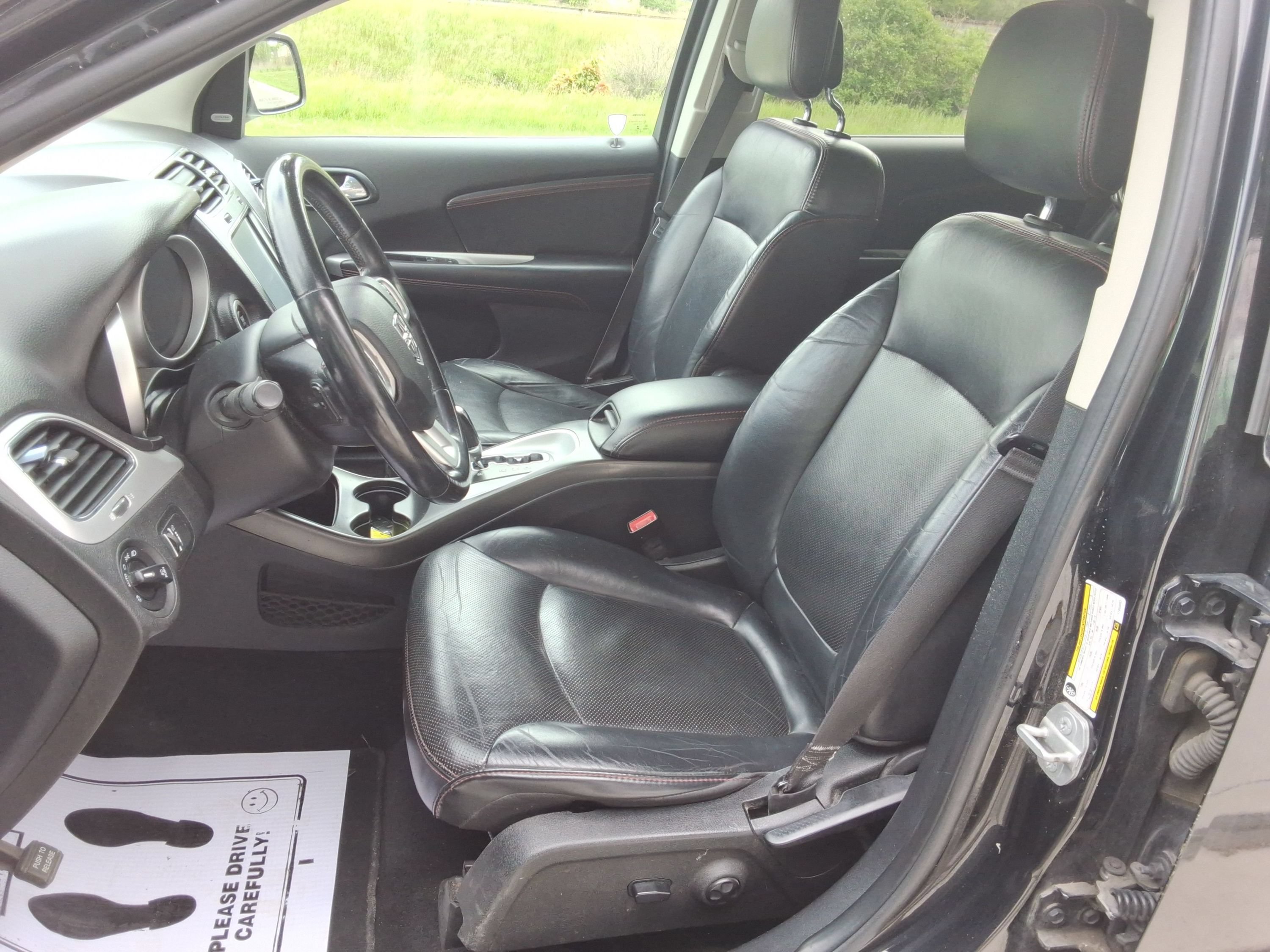 Used 2015 Dodge Journey R/T w/ Flexible Seating Group FWD image 25