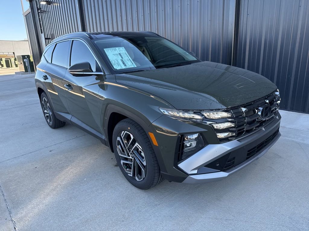 New 2026 Hyundai Tucson Limited FWD image 2