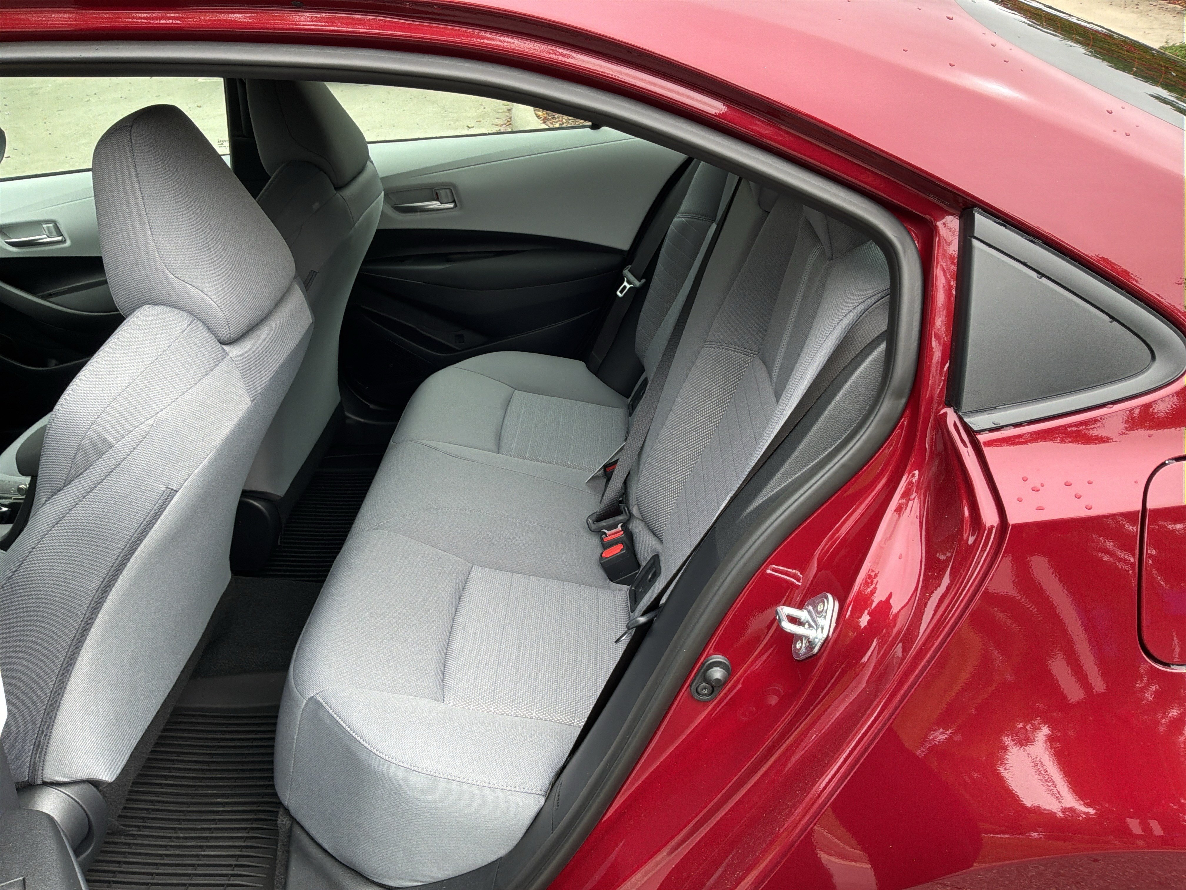 Used 2026 Toyota Corolla SE FWD image 30