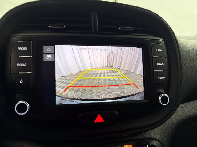 Certified 2023 Kia Soul LX FWD image 22