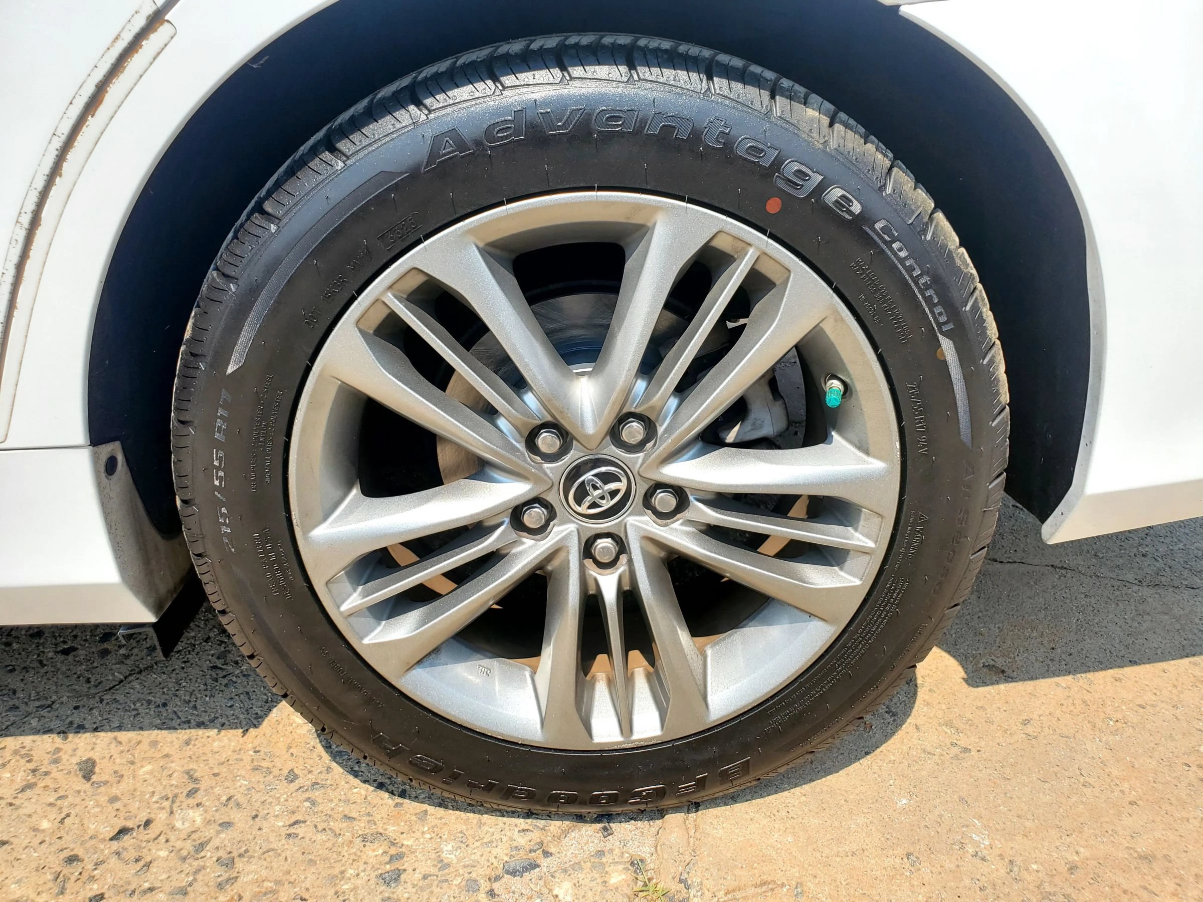 Used 2017 Toyota Camry SE FWD image 52