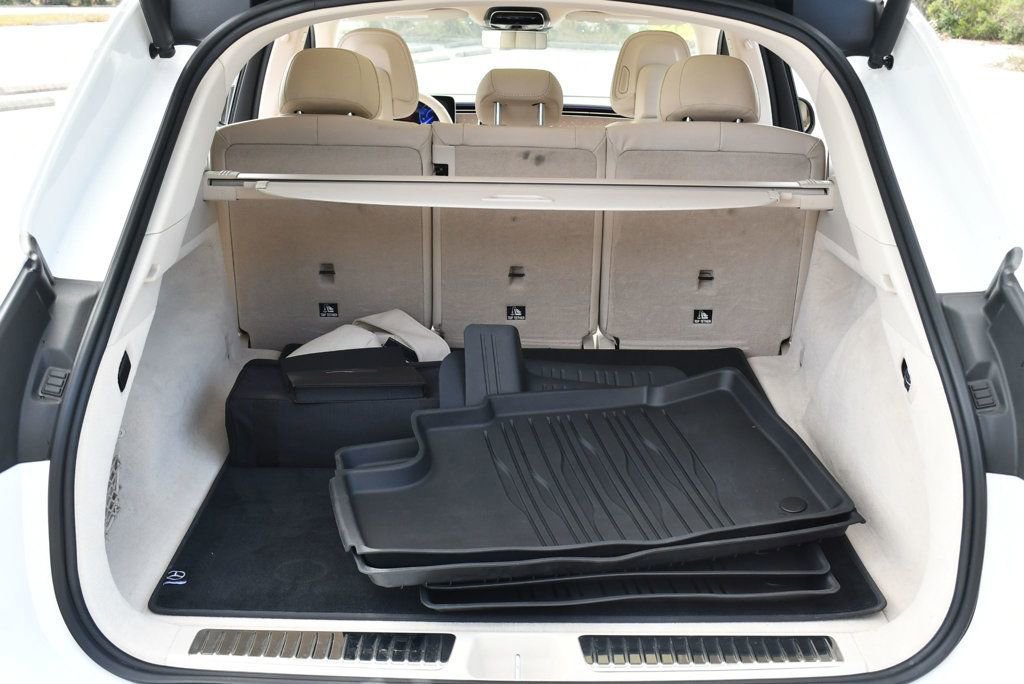 Used 2023 Mercedes-Benz EQS 450+ SUV image 18