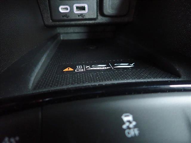 Used 2023 Chevrolet Bolt EUV LT w/ Comfort Package image 19