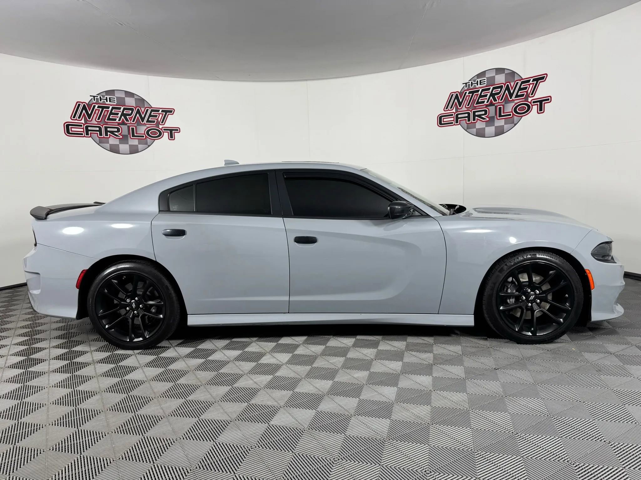 Used 2022 Dodge Charger Scat Pack w/ Navigation & Travel Group image 8