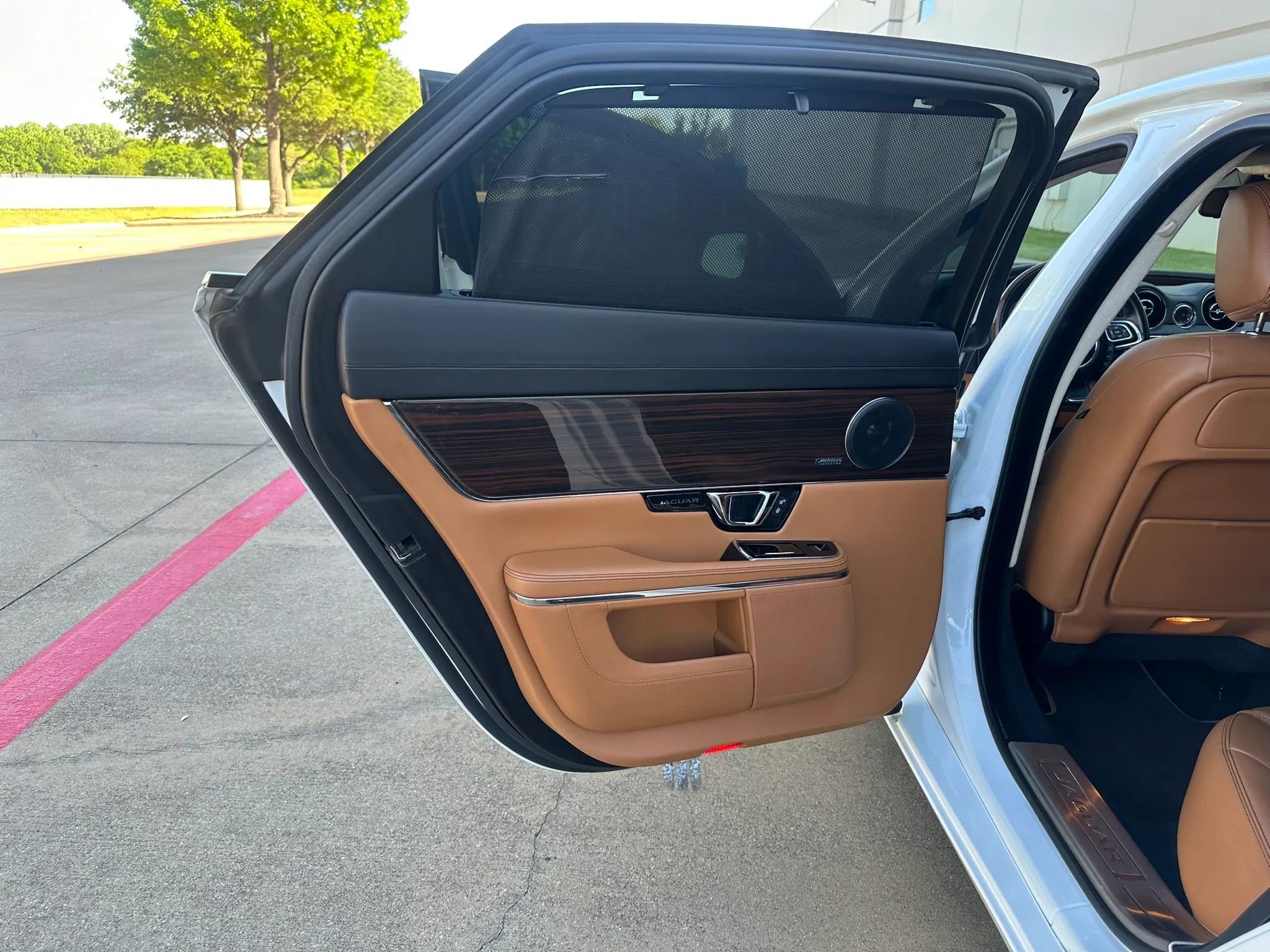 Used 2017 Jaguar XJ L Portfolio AWD/4WD image 20