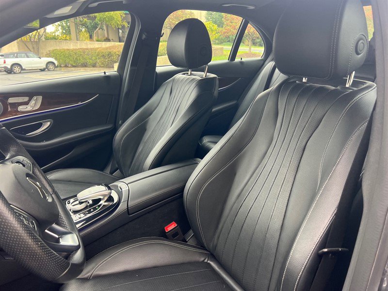 Used 2017 Mercedes-Benz E 300 4MATIC image 32
