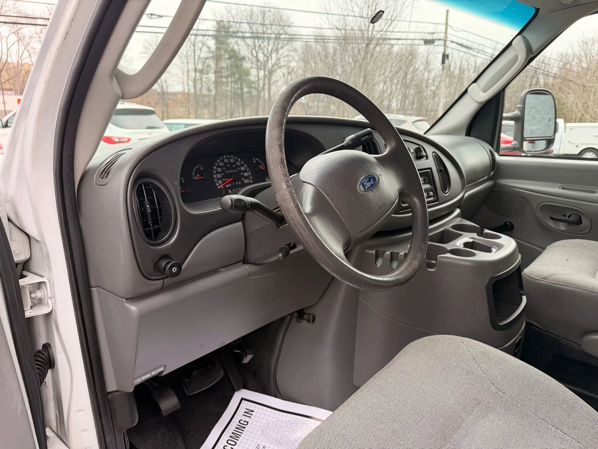 Used 2003 Ford E-350 and Econoline 350 Super Duty image 7