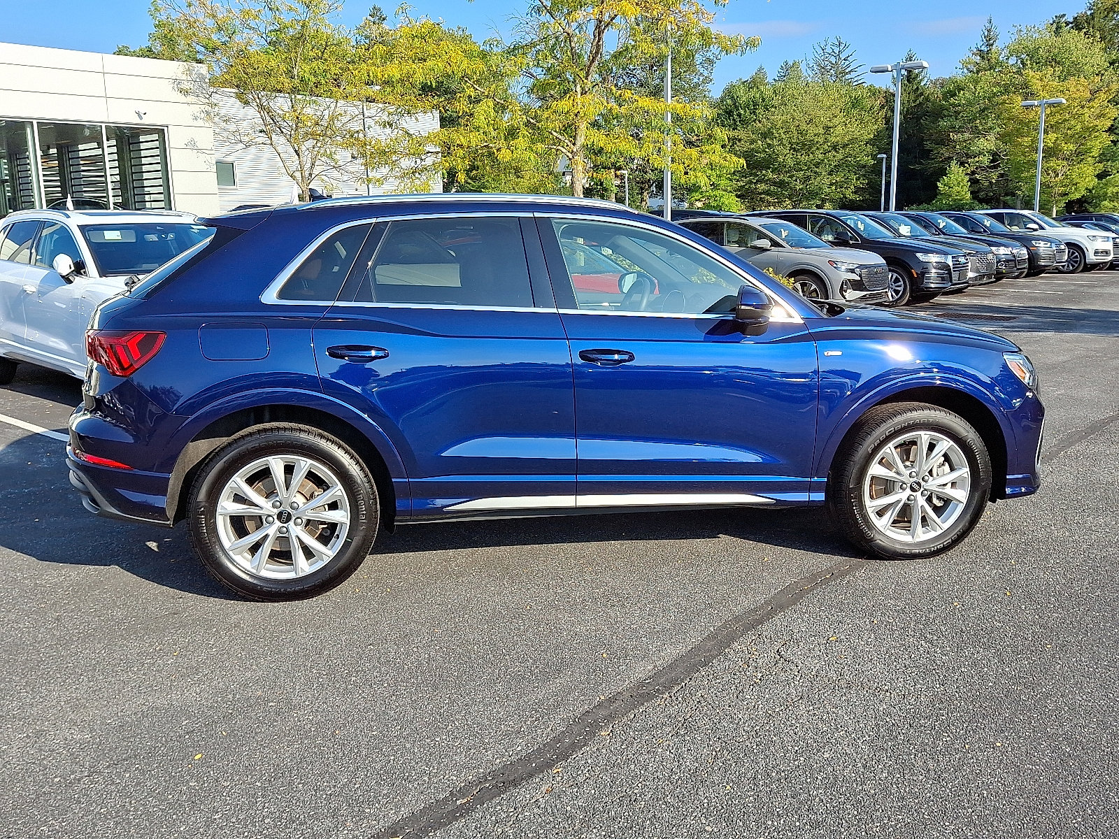 Certified 2025 Audi Q3 2.0T Premium Plus w/ Premium Plus Package image 7