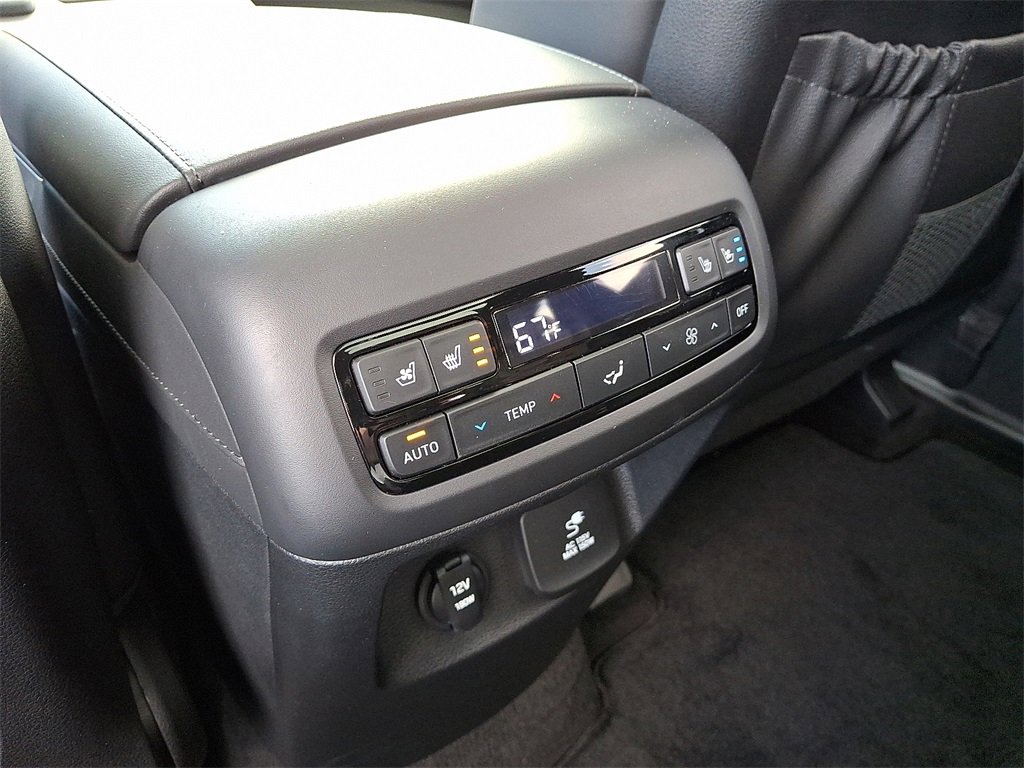 Used 2023 Hyundai Palisade Calligraphy image 15