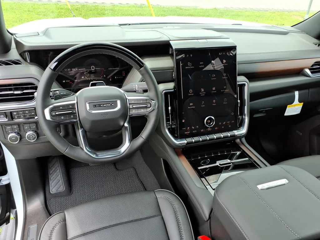 New 2026 GMC Yukon XL Denali w/ Denali Reserve Package AWD/4WD image 17