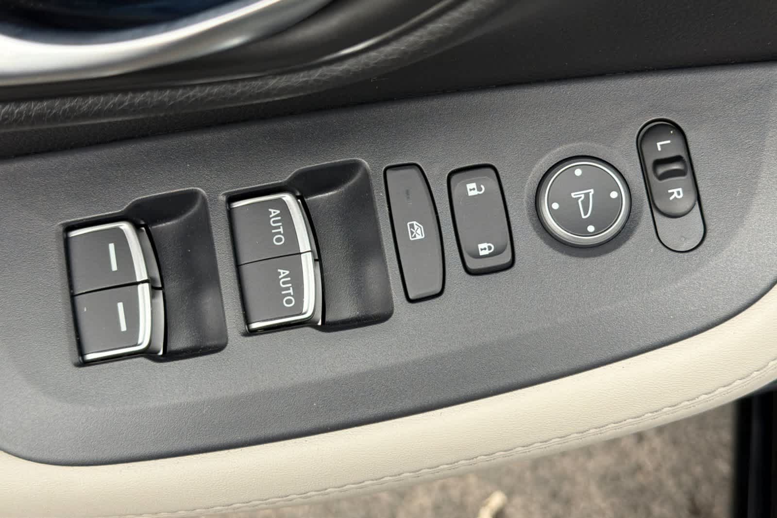 New 2027 Honda HR-V EX-L image 15