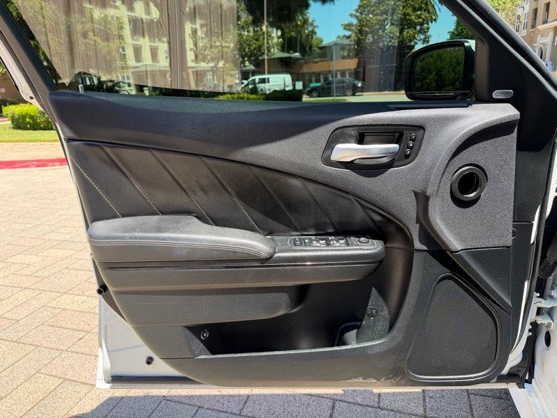 Used 2018 Dodge Charger R/T RWD image 38
