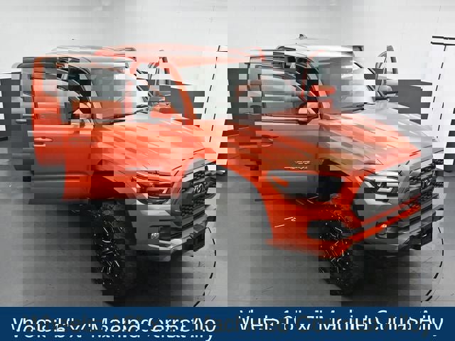 Used 2017 Toyota Tacoma TRD Off-Road w/ Tow Package (A/T) image 29