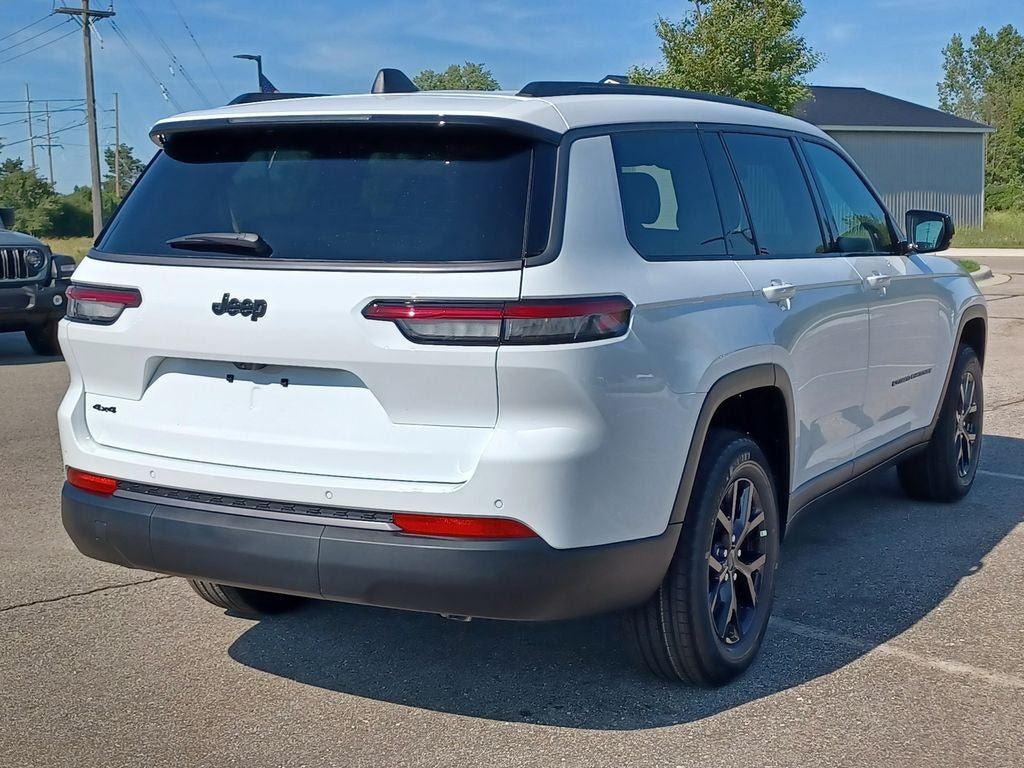 New 2026 Jeep Grand Cherokee L 4WD image 4