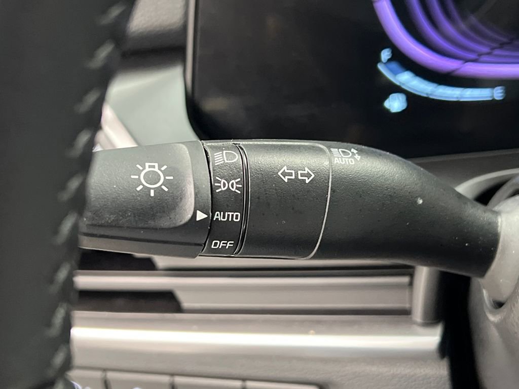 Used 2025 Kia Telluride S image 55