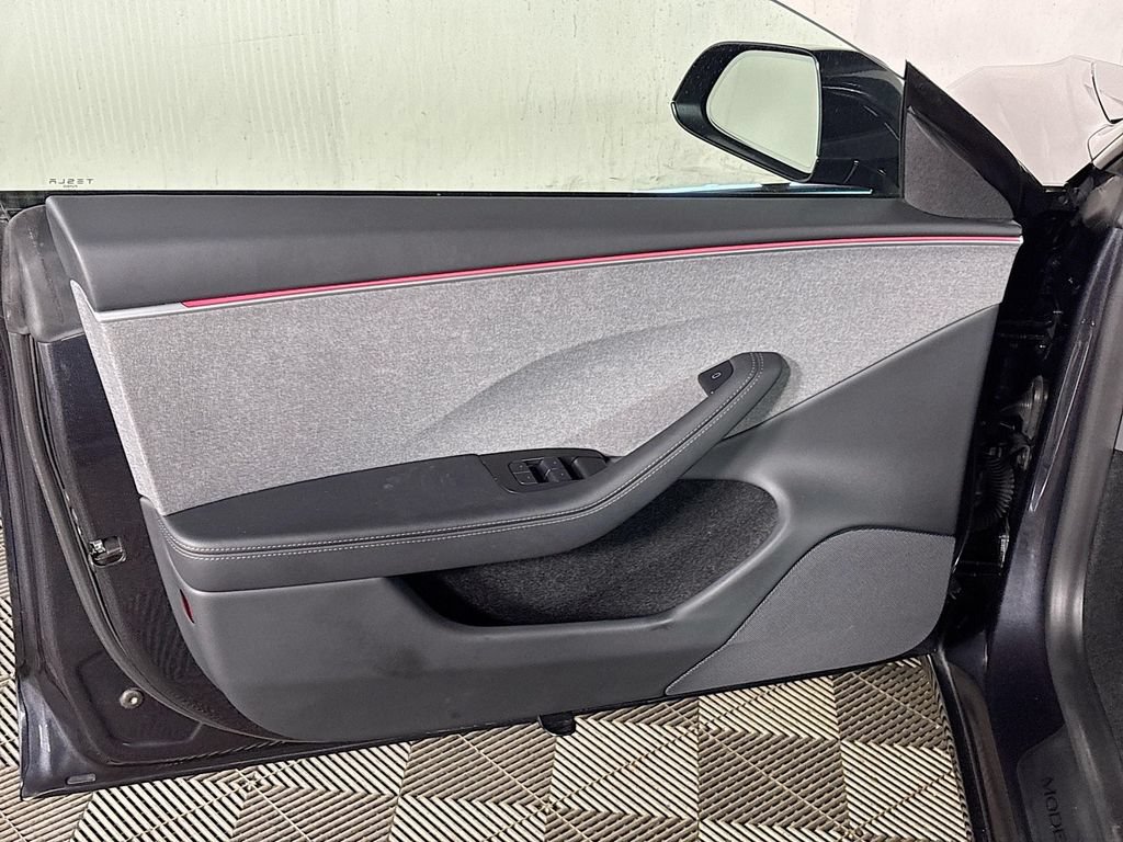 Used 2024 Tesla Model 3 Standard Range RWD image 10