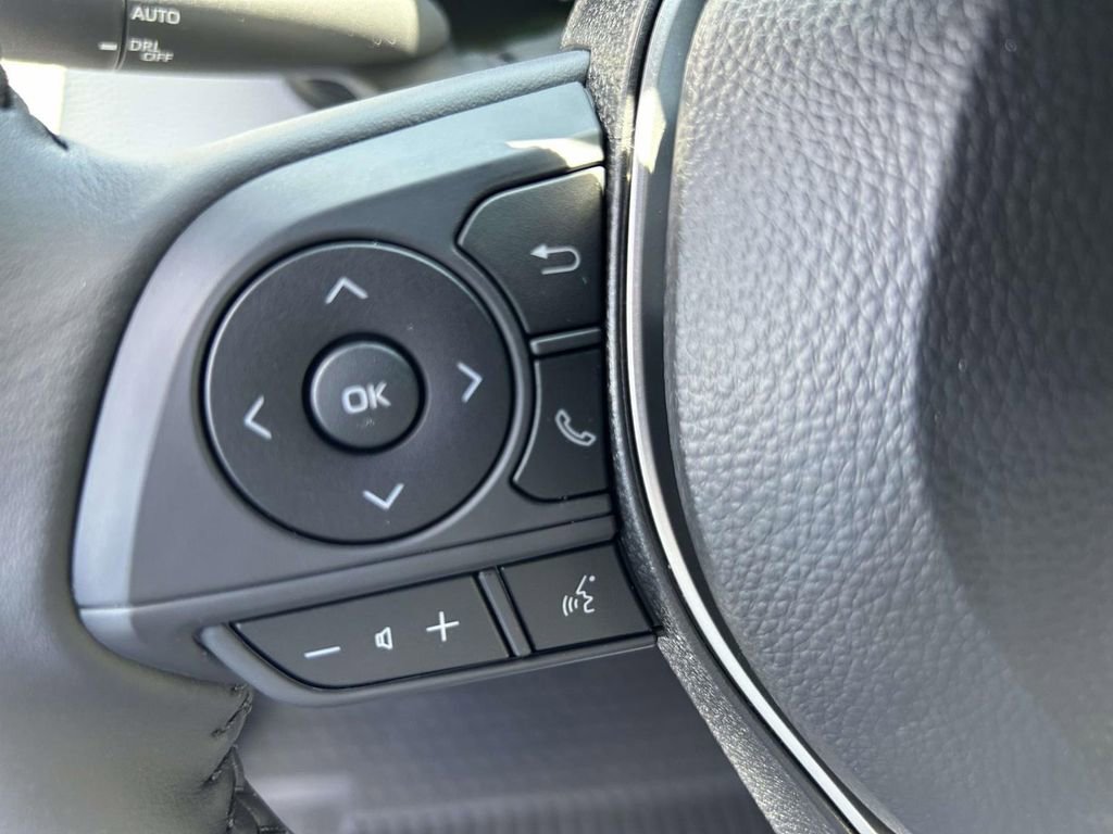 New 2026 Toyota Corolla SE FWD image 18