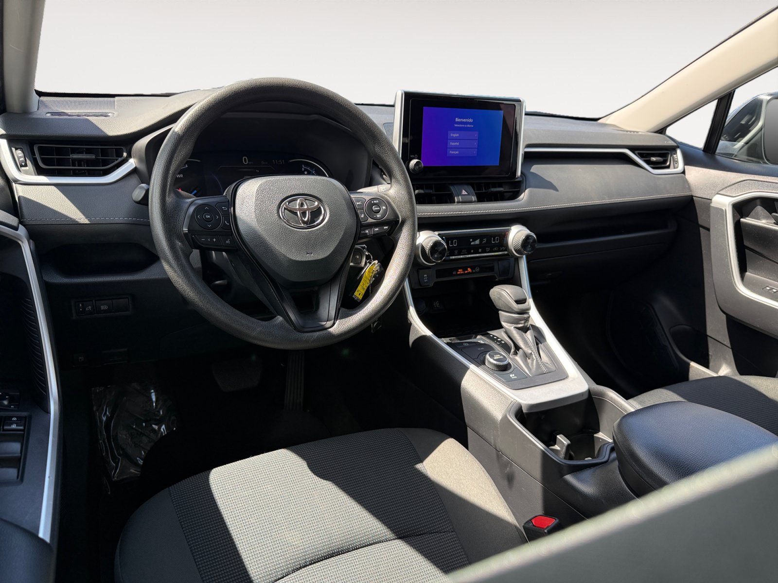 Used 2024 Toyota RAV4 LE AWD/4WD image 15