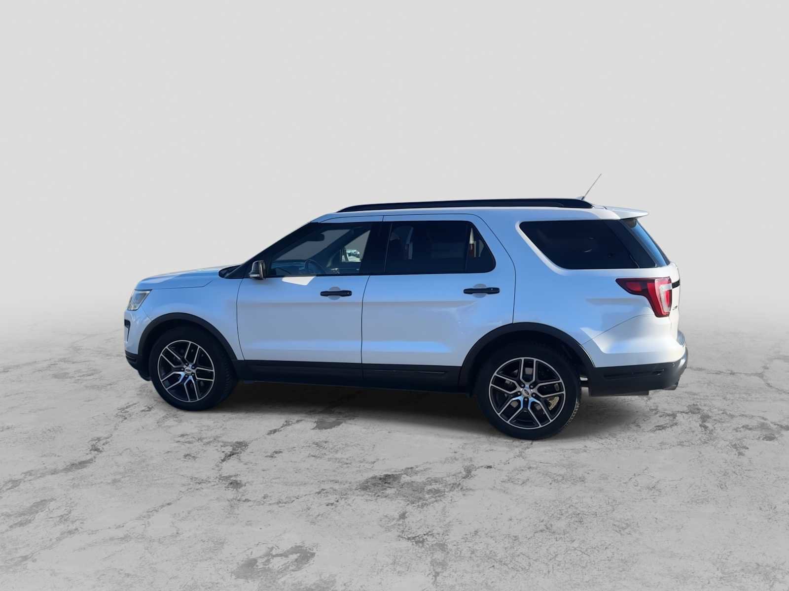 Used 2019 Ford Explorer Sport image 5